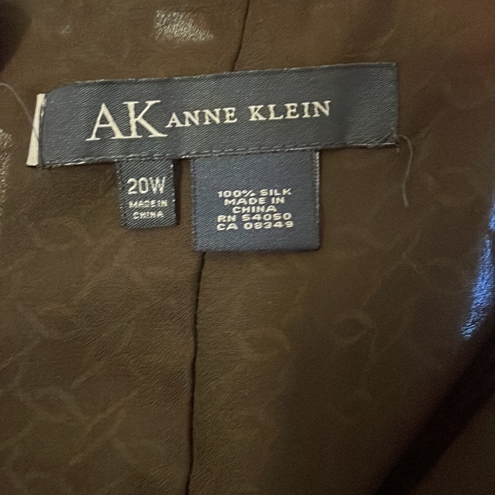 Anne Klein Brown and Tan 100% silk Midi Skirt - Picture 5 of 5